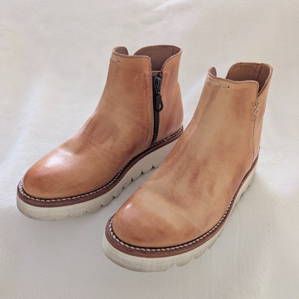 BED STU LYDYI LEATHER WEDGE BOOTIE - WMNS 6.5 - LIKE NEW -WORN ONCE